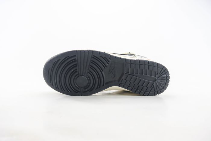 Nike SB Dunk Low x  Stone Island x supreme