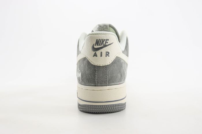 Nike Air Force 1 Low x Stussy 63