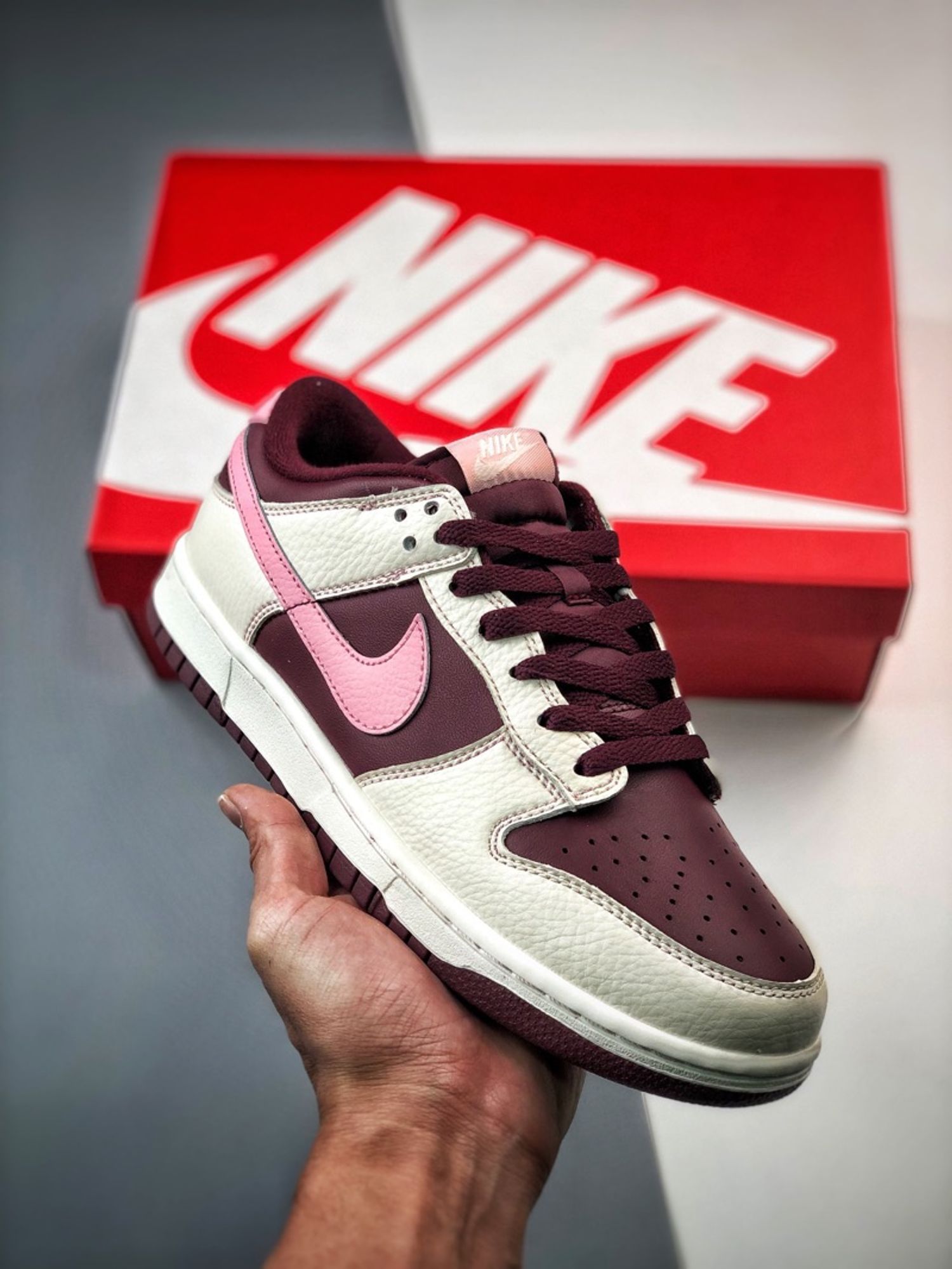 Nike Dunk Low “Valentine’s Day”