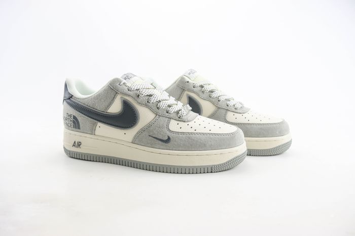 Nike Air Force 1 Low x The North Face 03