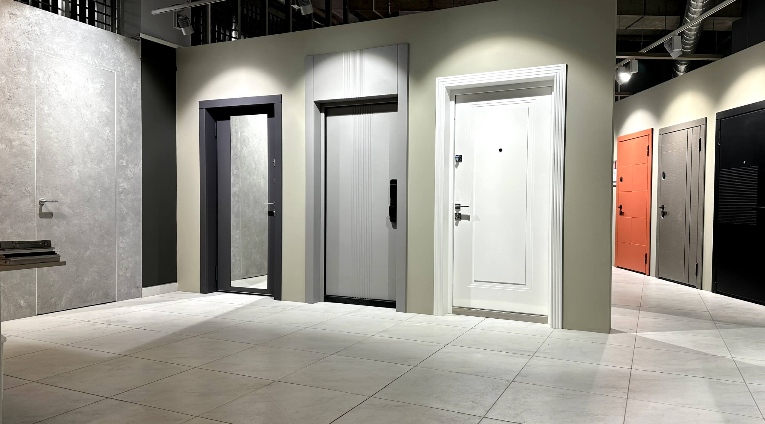 ОХУ-д үйлдвэрлэгдсэн Гадна, дотно хаалга хамгийн өргөн сонголт, боломжит үнийг манайхаас