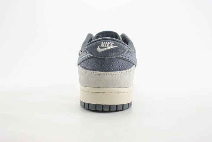 Nike SB Dunk Low x The North Face 31