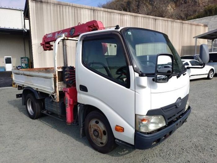 Toyota Toyoace crae truck