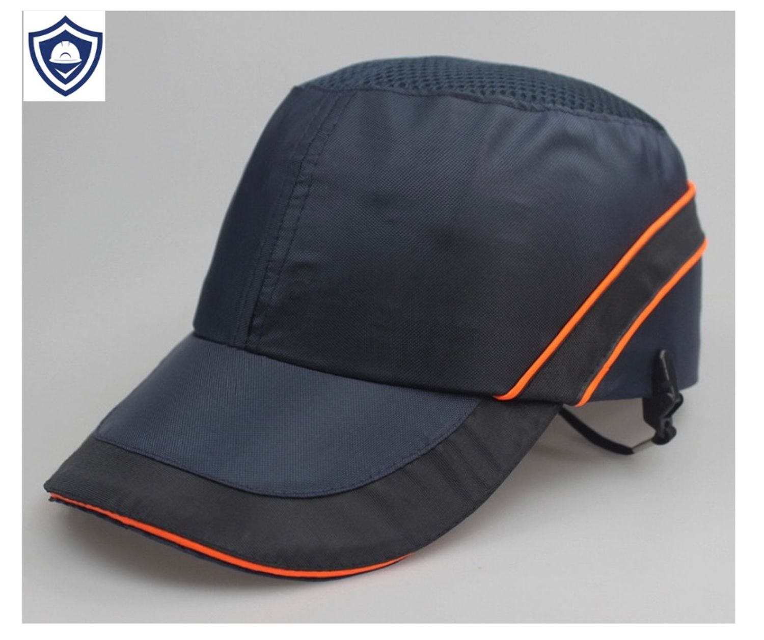 Хамгаалалттай саравчтай малгай