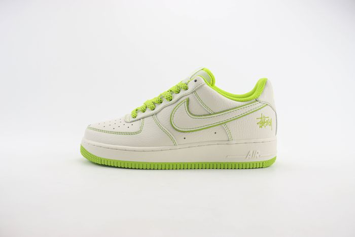 Nike Air Force 1 Low x Stussy 39