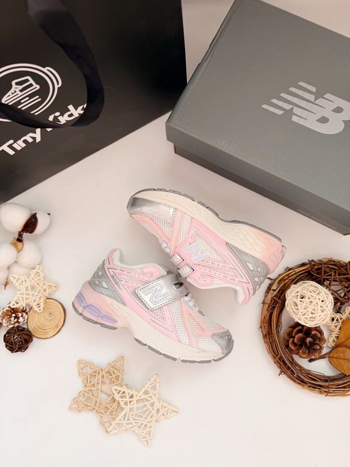 New Balance 1906 RP Pink