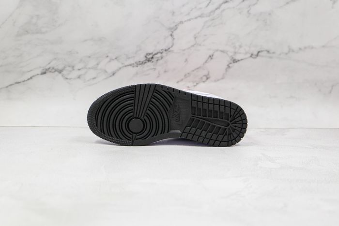 Jordan 1 Low White Black Infrared (GS