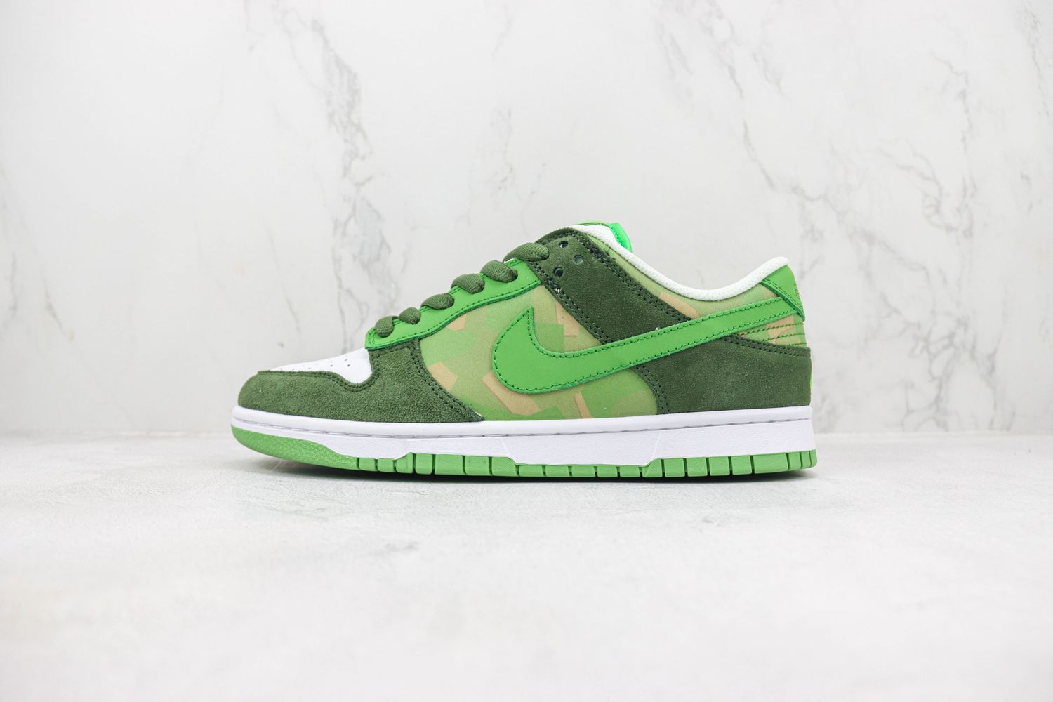 Nike Dunk Low Dragon Ball/Green