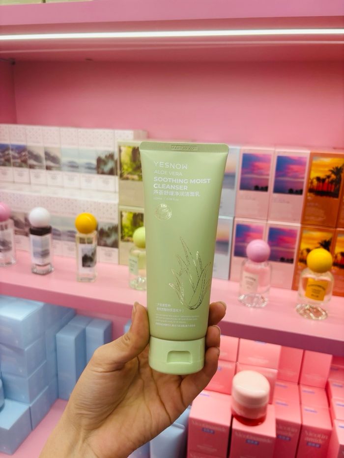 🌱 Aloe Cleansing foam