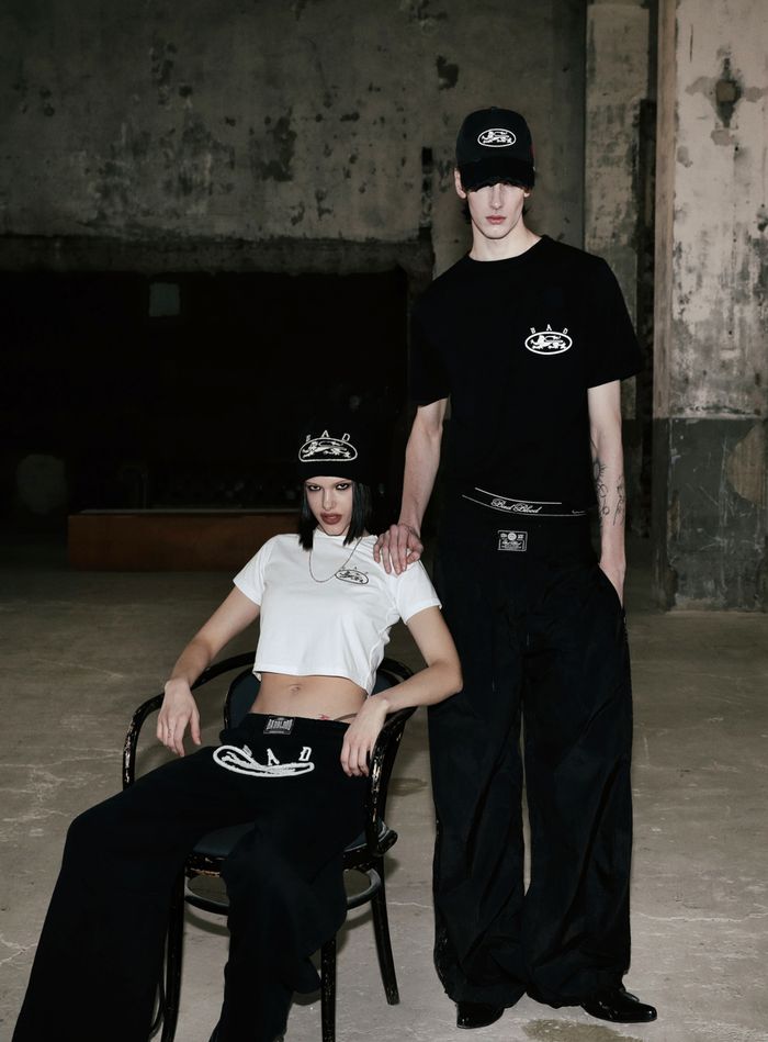 Mystic 1/2 Print T-Shirt Slim Fit  - Black