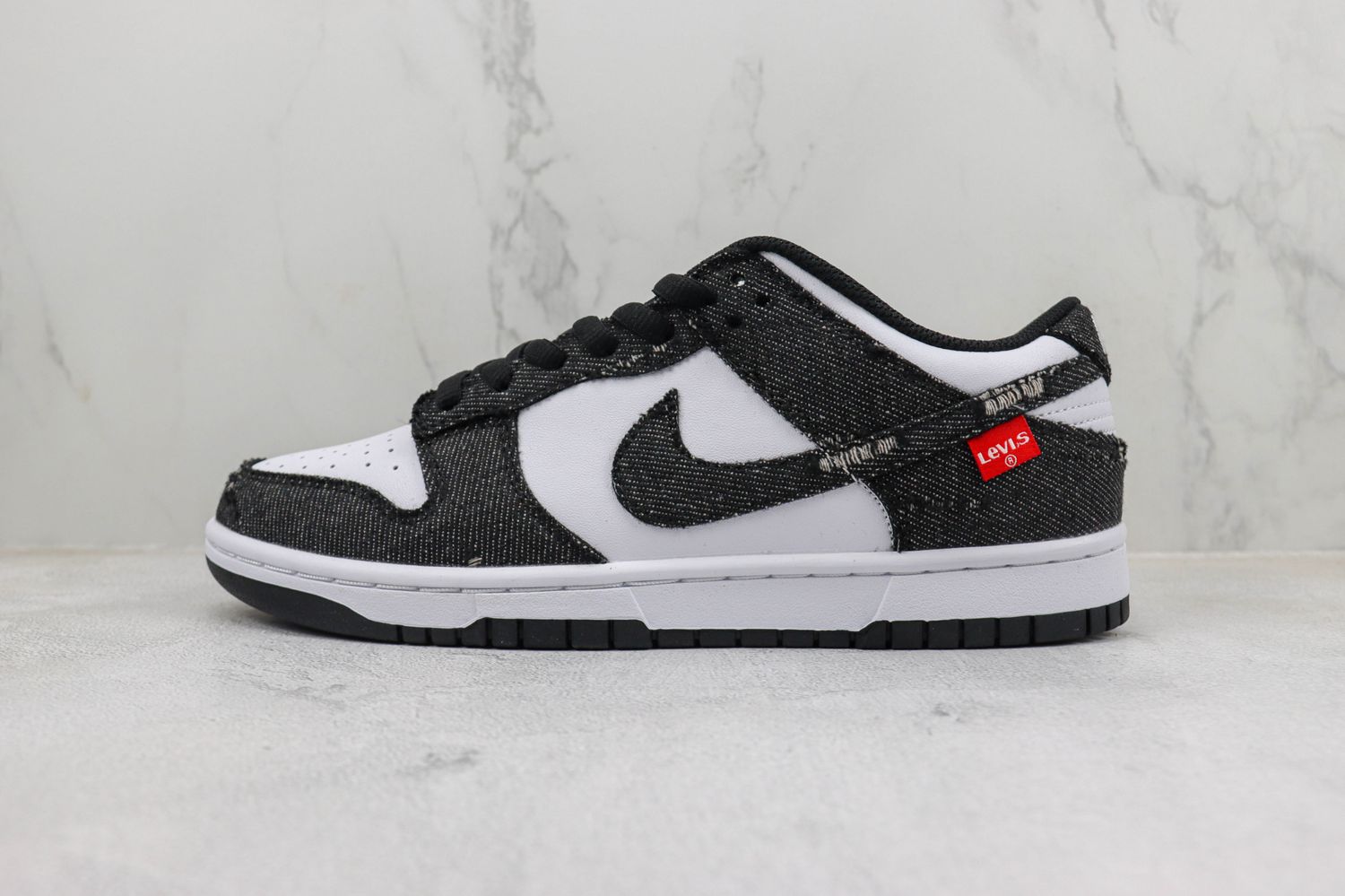 Levi's x NIKE Dunk Low 'joint white black'02