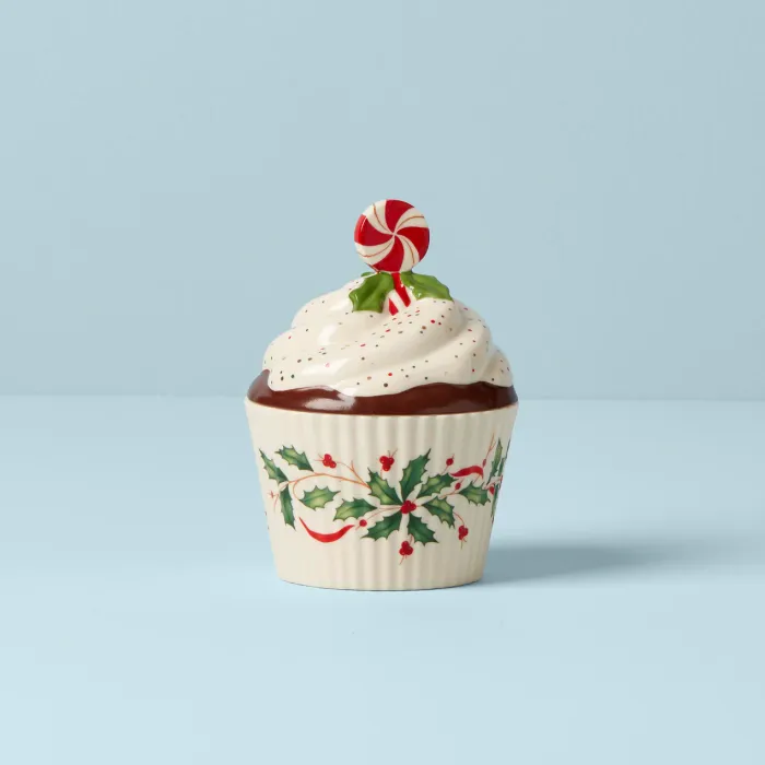 HOSTING HOL BKSHP CUPCAKE CVRD CNDY DSH