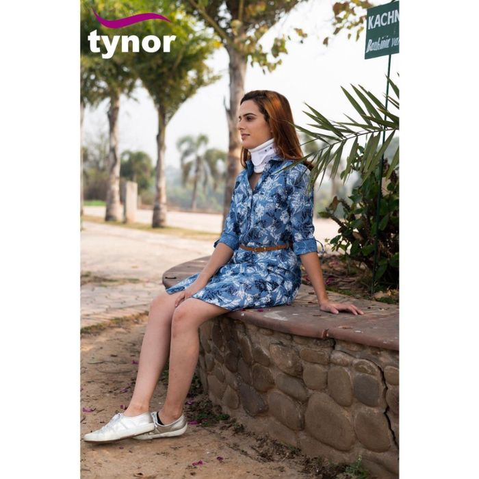 Тохируулагчтай, хатуу хүзүүний бэхэлгээ