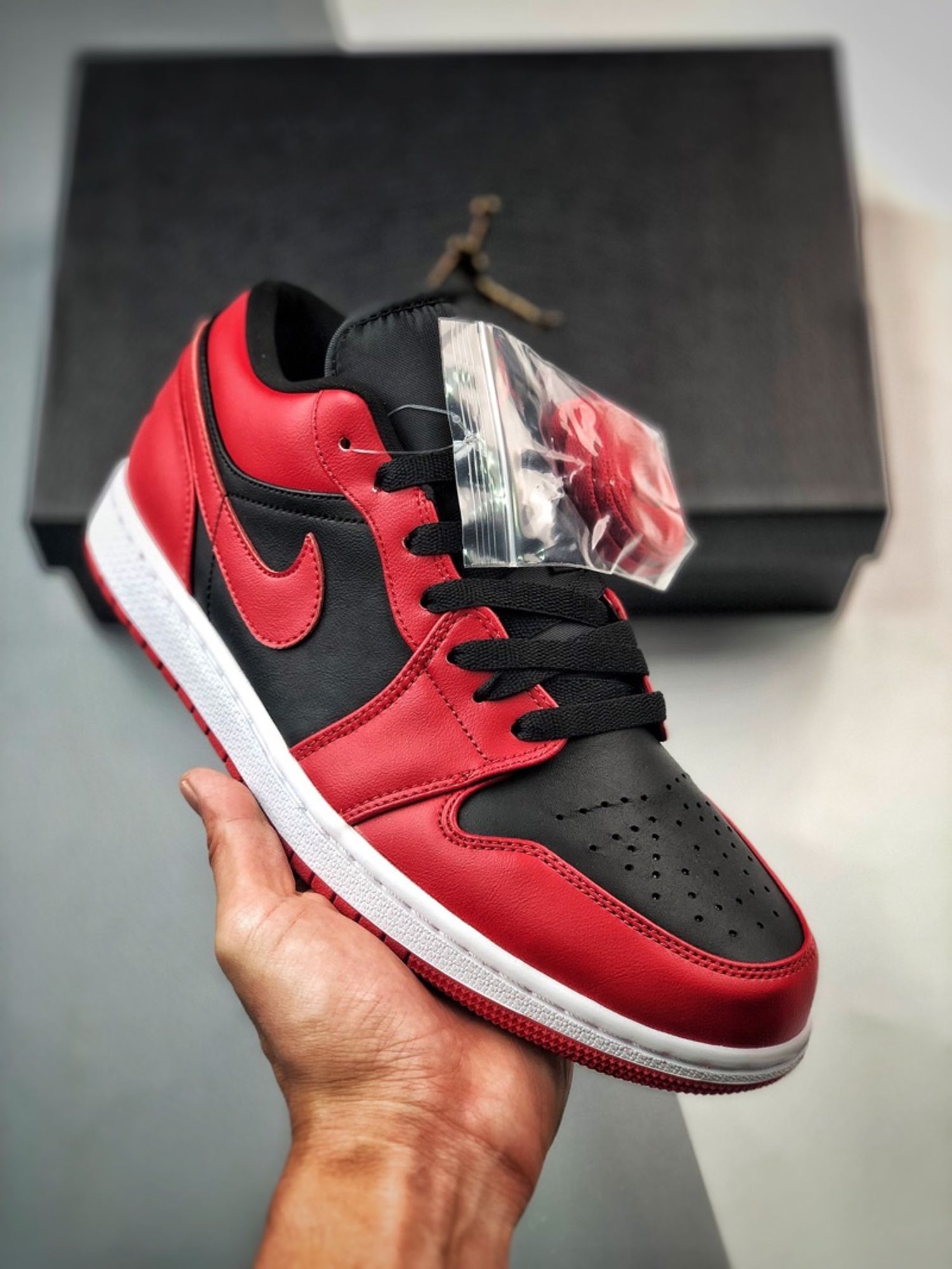 Air Jordan 1 Low “Reversed Red”🚩
