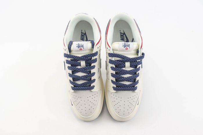 Nike SB Dunk Low x Stussy 66 
