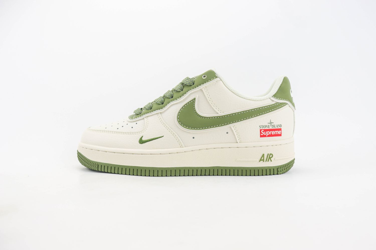 Nike Air Force 1 Low x Stone Island x supreme 55