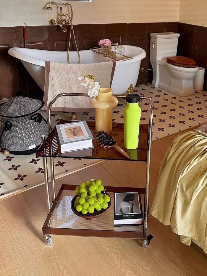 Олон үйлдэлт акрил тавиур