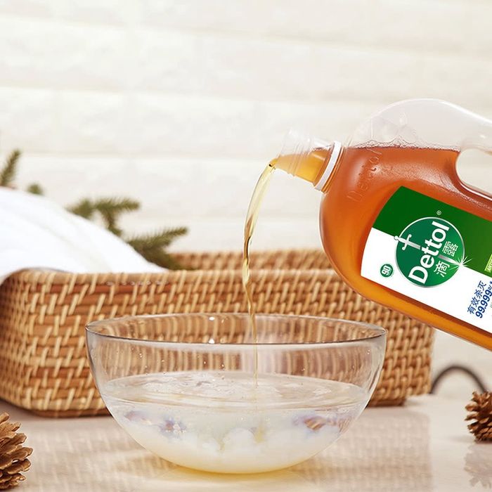 Dettol  нян устгагчтай ариутгалын шингэн 2л*2