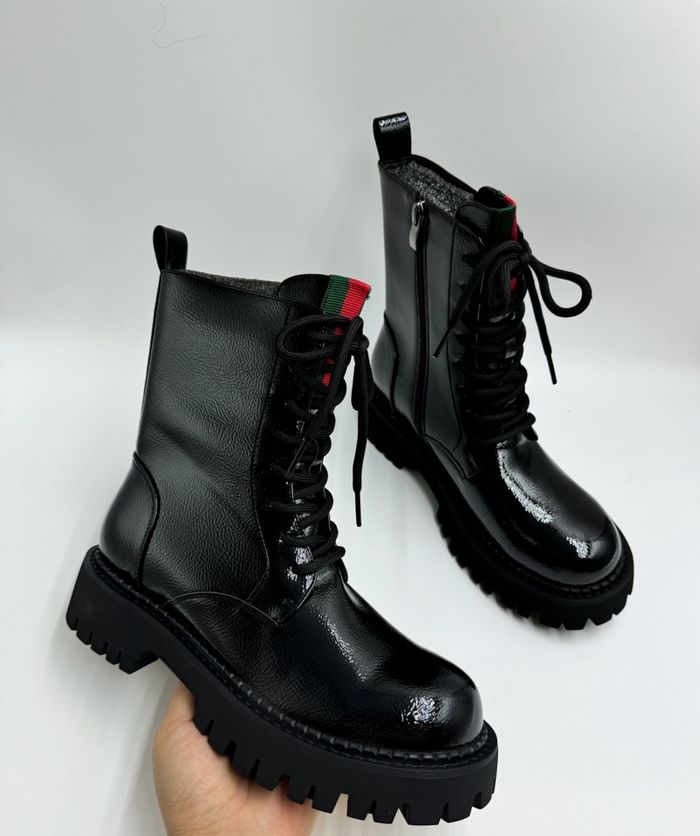 Хавар намар үдээстэй лакан