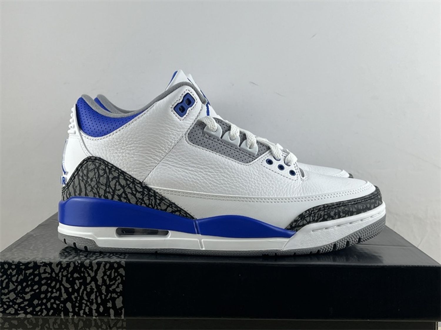 Jordan 3 Retro Racer Blue