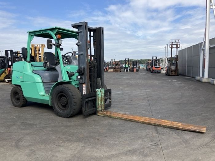 Mitsibushi 5t diesel forklift
