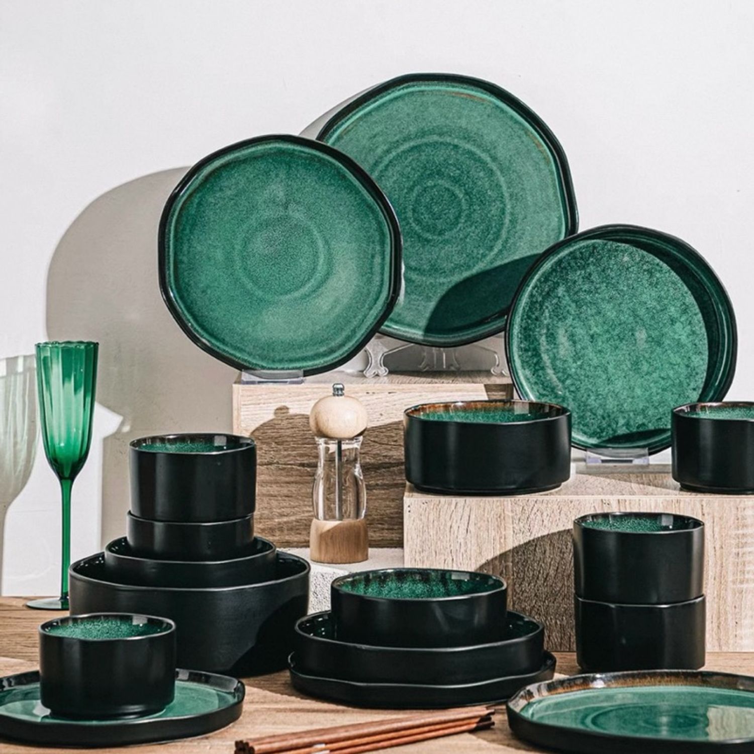 Ногоон, хар аяга тавагны сет