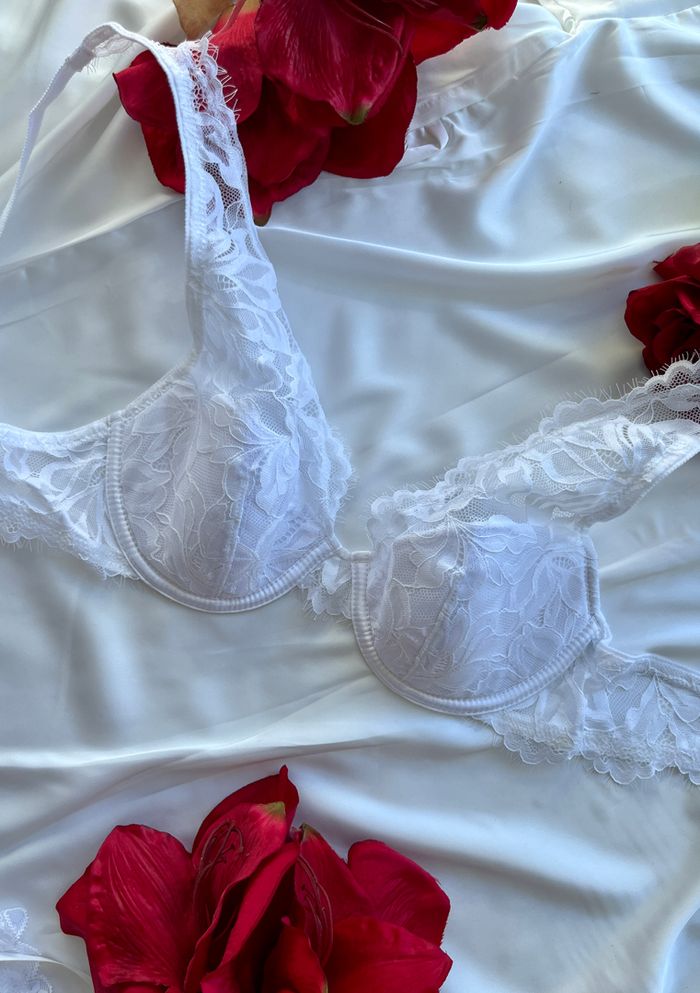 Хагас хатуулгатай хөхний даруулга дан