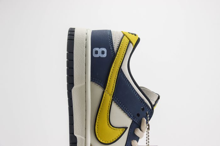 Nike SB Dunk Low Kobe Bryant