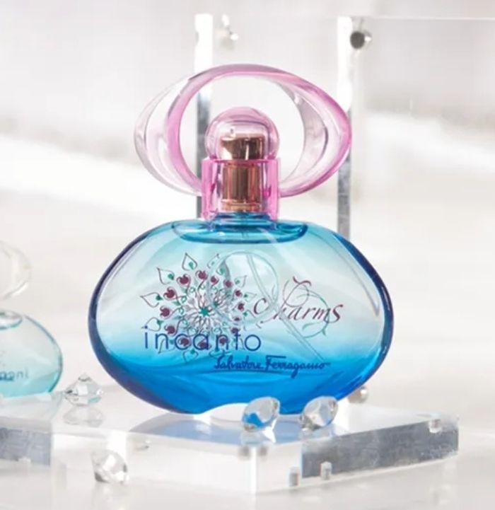 Ferragamo💐💐 incanto charms 100ml