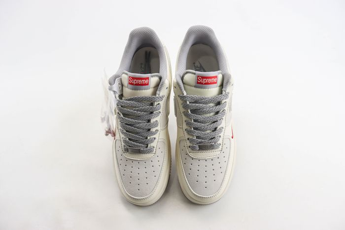 Nike Air Force 1 Low x supreme 52