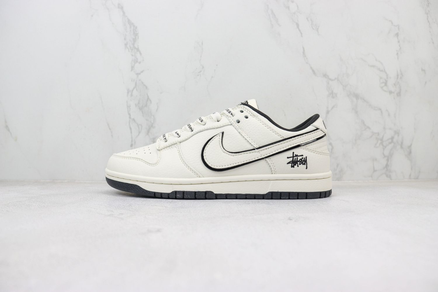  NK SB Dunk Low Retro x Stussy 141