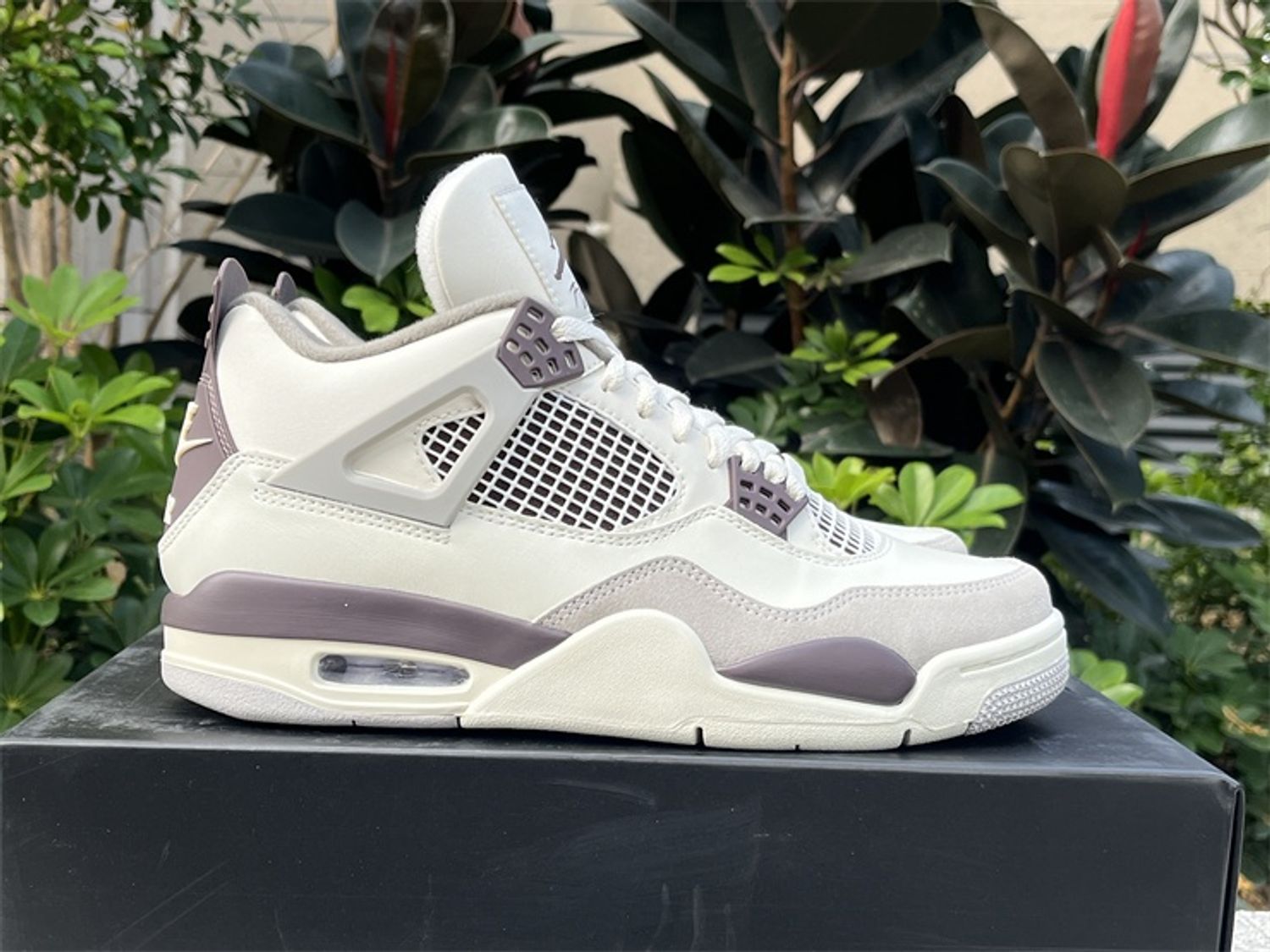 Ma Maniére x Air Jordan 4 Retro Phantom 