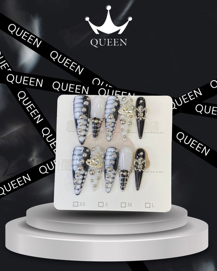 Наадаг хумс 