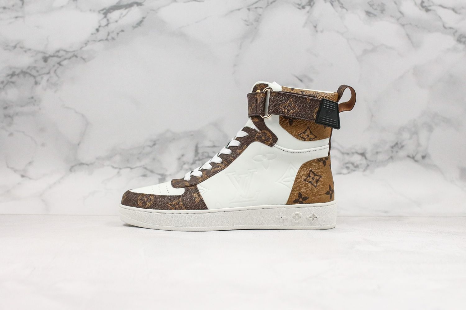 (WMNS) LOUIS VUITTON LV Boombox Sports Boots White/Brown