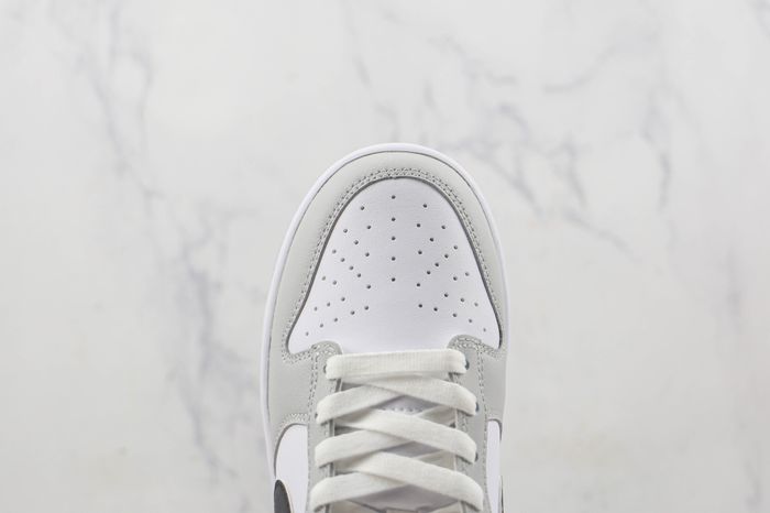 Nike Dunk Low SE Lottery Grey Fog 