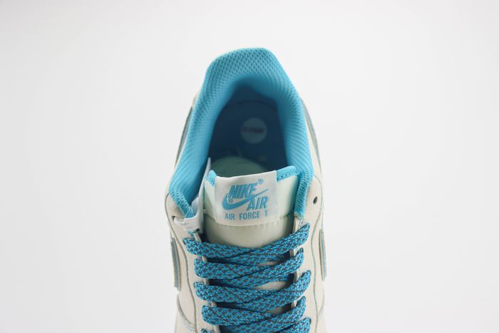 Nike Air Force 1 Low x Stussy 40