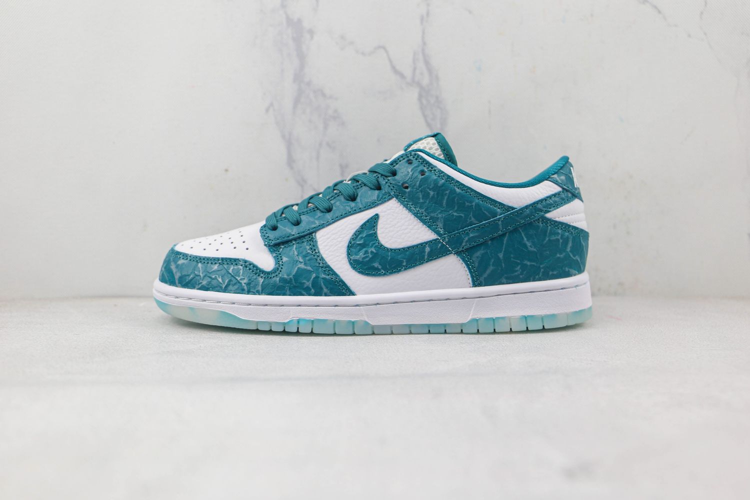 Nike Dunk Low "Ocean"