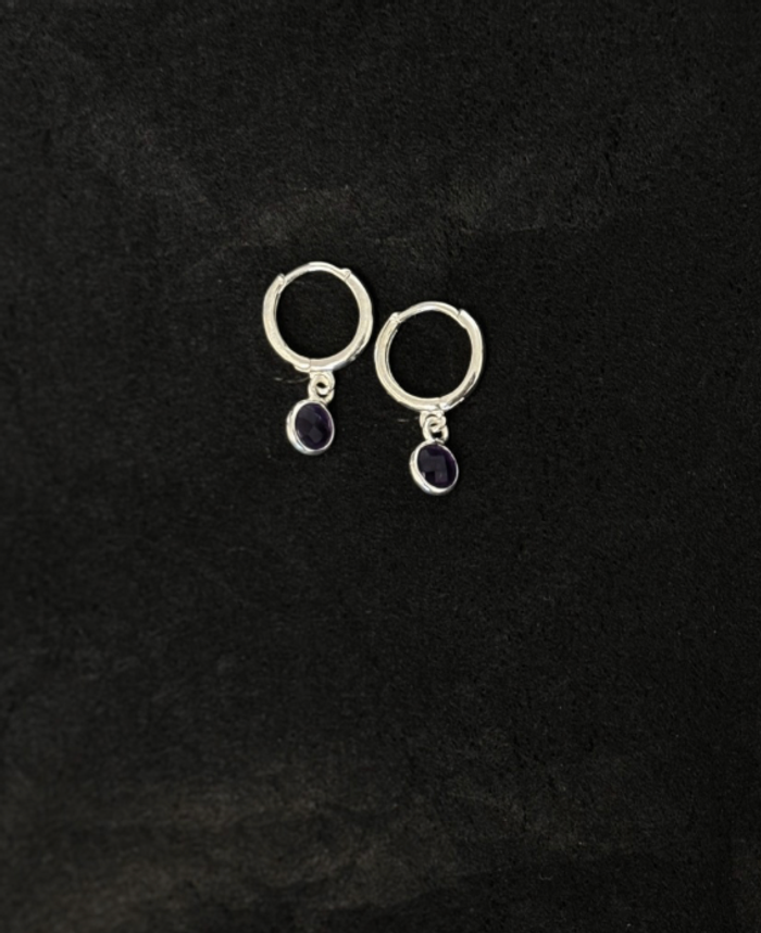 Amethyst earrings/ Нил ягаан болор ээмэг
