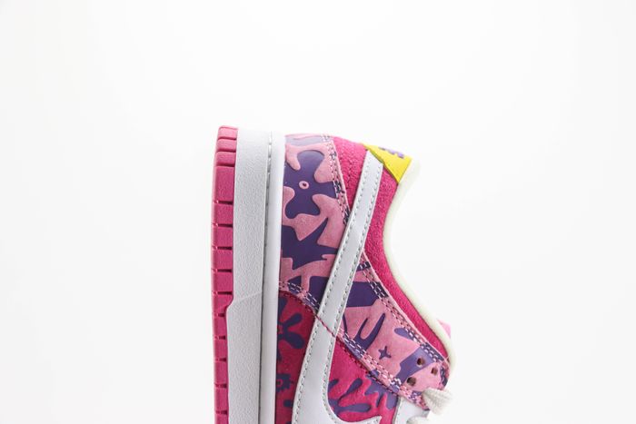 Nike SB Dunk Low 214