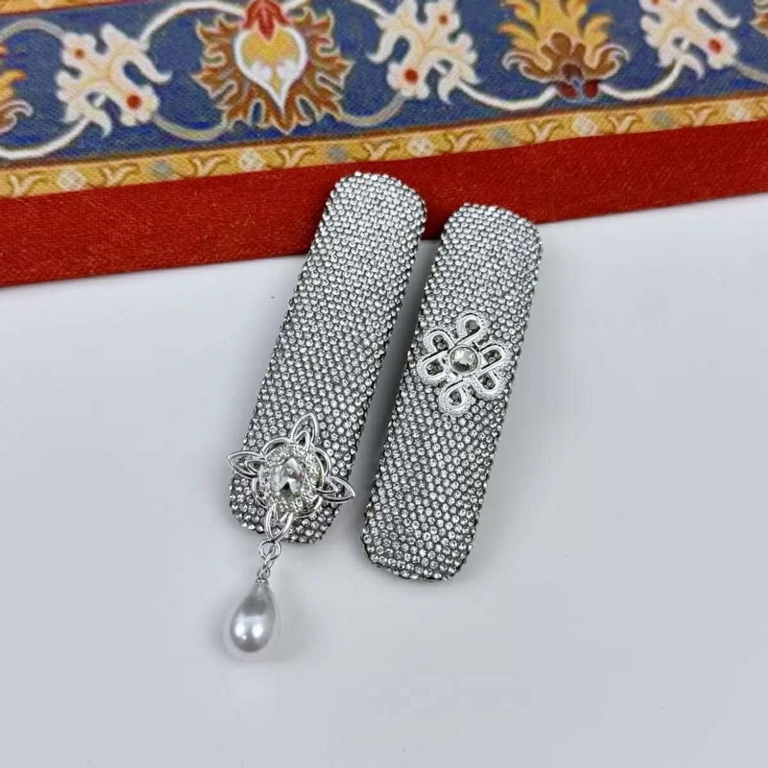 Үсний хавчаар