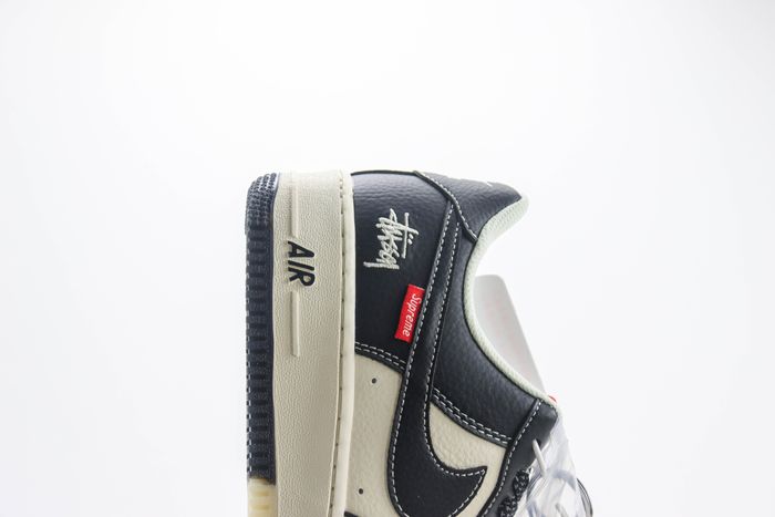  Nike Air Force 1 Low x Stussy 36