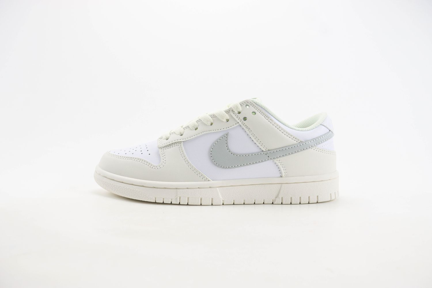 Dunk Low GS 'Phantom Light Silver'