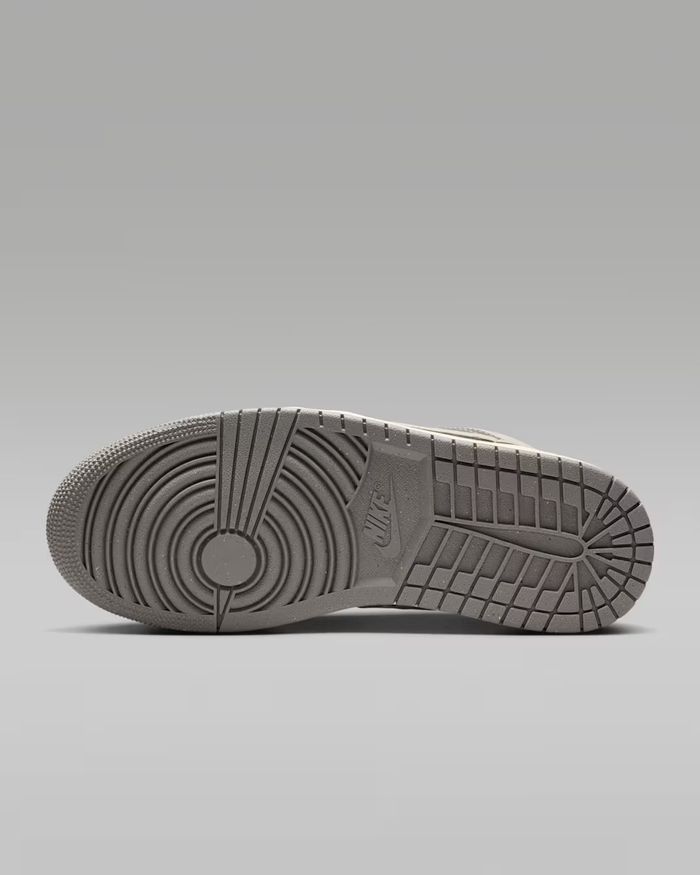 Air Jordan 1 Low SE