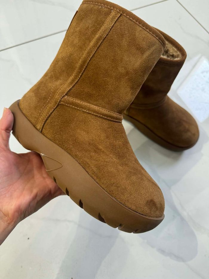 Элгэн гадартай гутал 