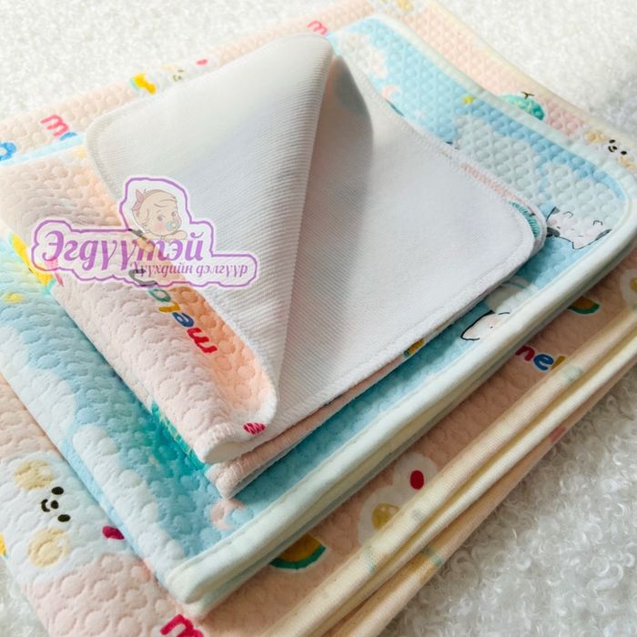 Шээсний дэвсгэр том (70*90см)