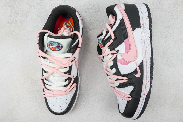 NIKE SB Dunk Low 103