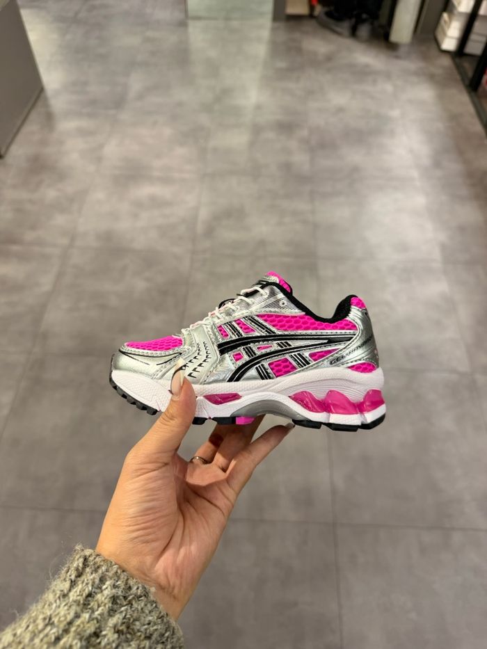 Asics Kayano Pink