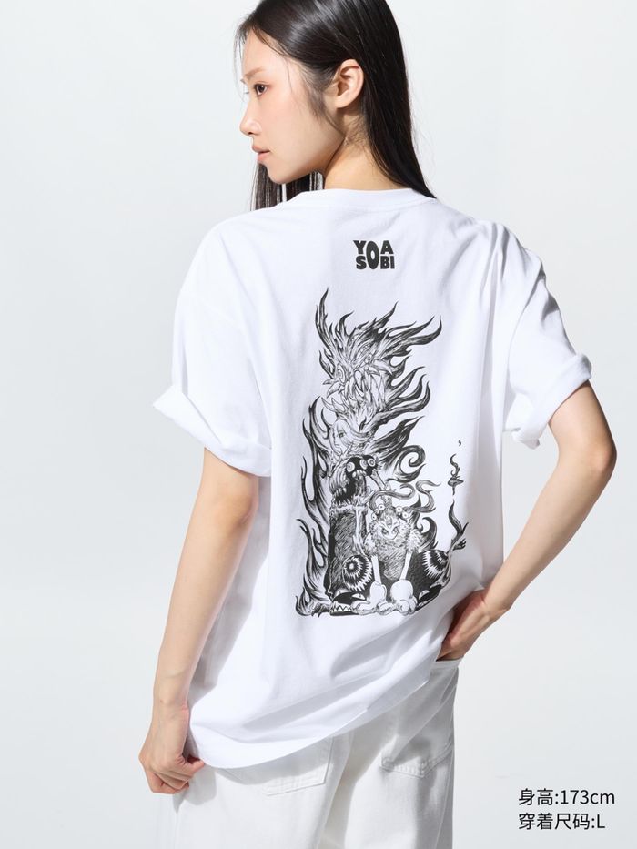 UNIQLO YOASOBI футболка