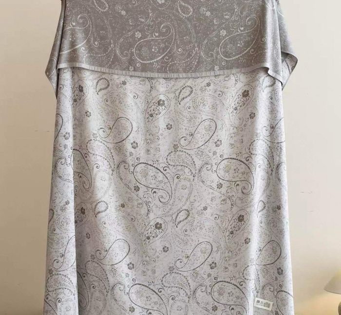  Нимгэн зөөлөн сатин нөмрөг/бүтээлэг