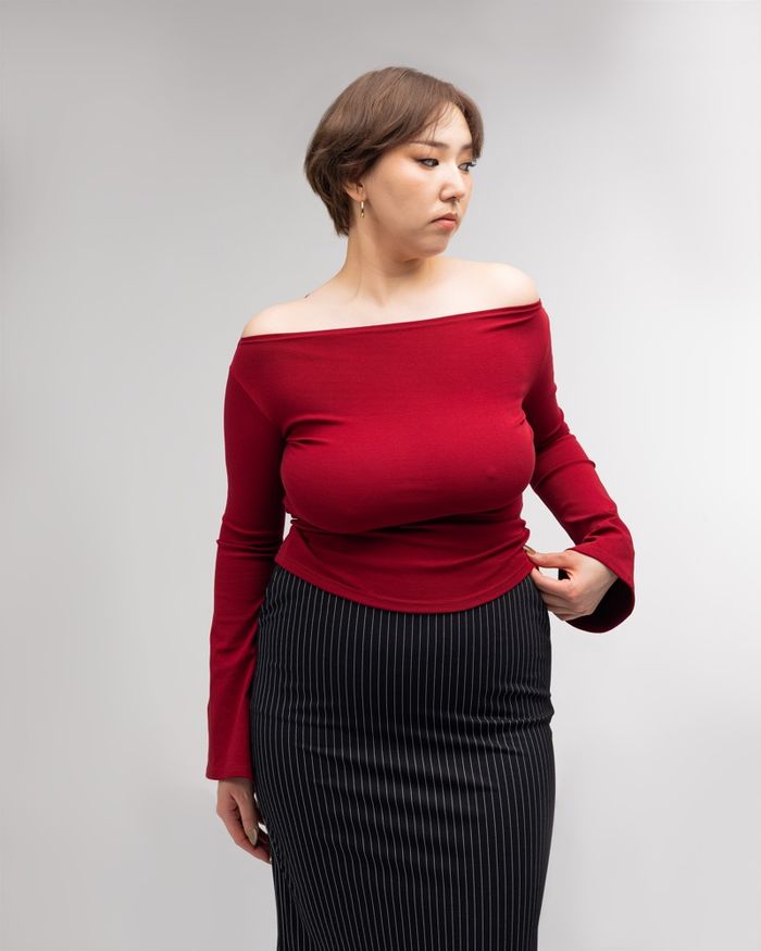 Y2K off shoulder top